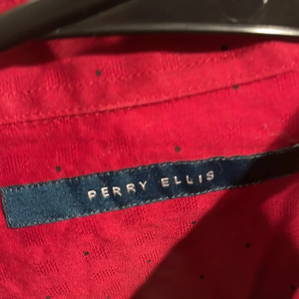 Perry Ellis Button-Up - Picture 3 of 3